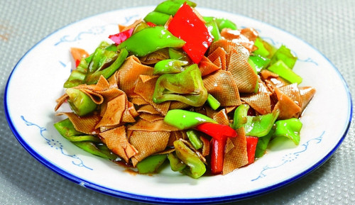 尖椒豆皮26元/份